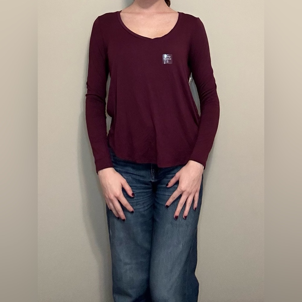 Seriously Soft Aéropostale Perfect V-neck, Stretchy, Burgundy, Long Sleeve